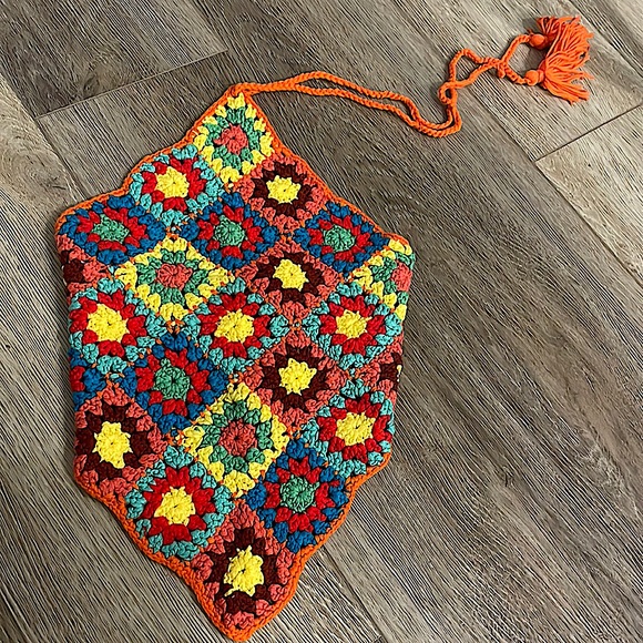 *NEW* Crochet Halter Top - Picture 2 of 5